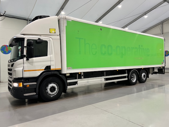 Scania P280 6×2 Rear Lift Day Cab Fridge Box