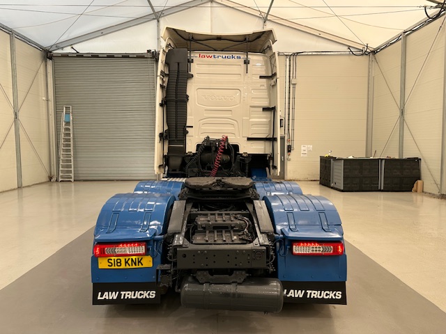 Volvo FH 500 6×2 Midlift Tractor Unit