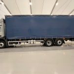 Mercedes Actros 2530 6×2 Day Cab Curtainsider - thumbnail