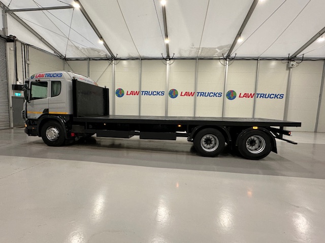 Scania P94 260 10 Tyre Sleeper Cab Flatbed