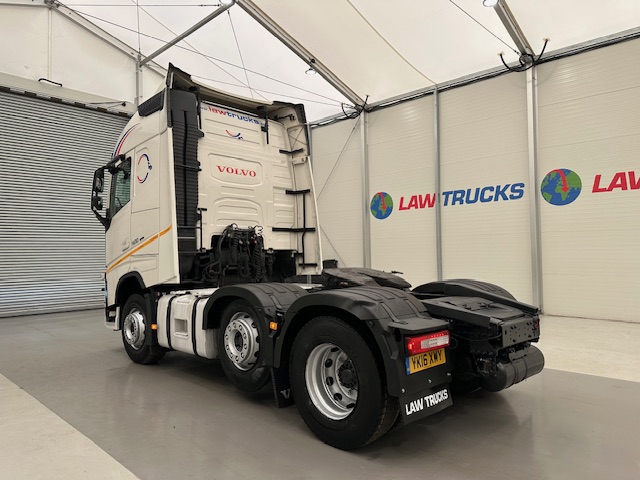 Volvo FH 500 6×2 Midlift Tractor Unit
