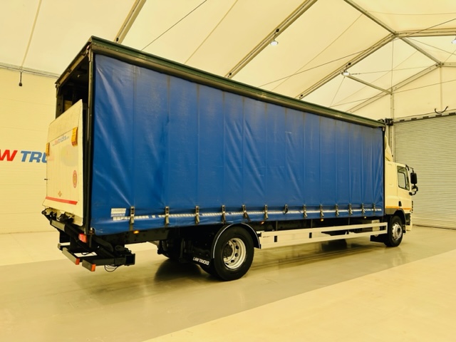 DAF CF65 250 Sleeper Cab Curtainsider