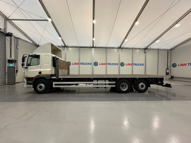 DAF CF 330 6×2 Rear Lift Sleeper Cab Flatbed