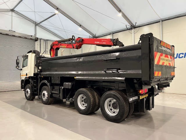 DAF CF85 410 8×4 Day Cab Steel Tipper Grab