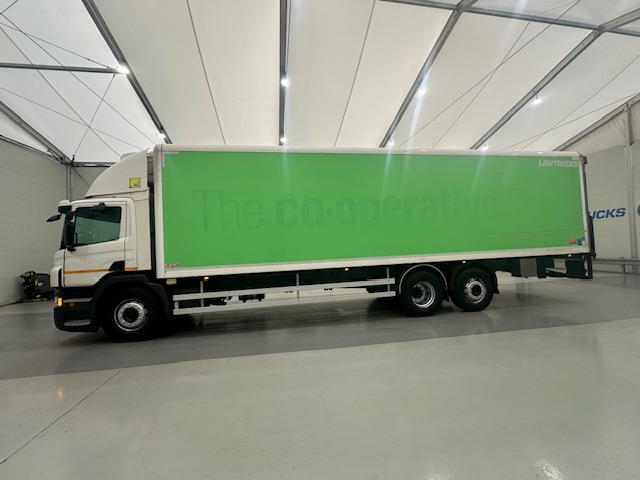 Scania P280 6×2 Rear Lift Day Cab Fridge Box