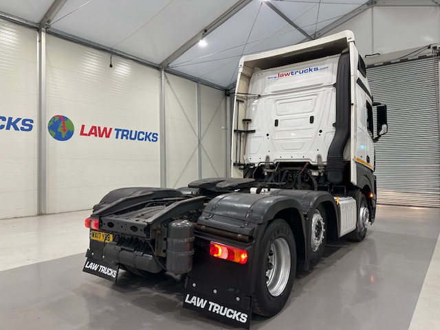 Mercedes Actros 2545 6×2 Midlift Tractor Unit