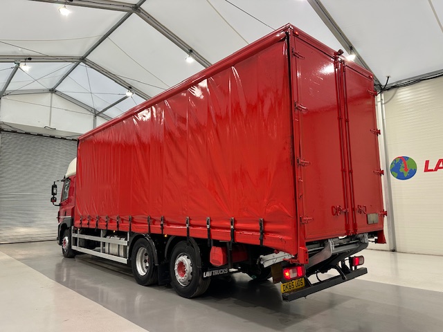 DAF CF 290 6×2 Rear Lift Sleeper Cab Curtainsider