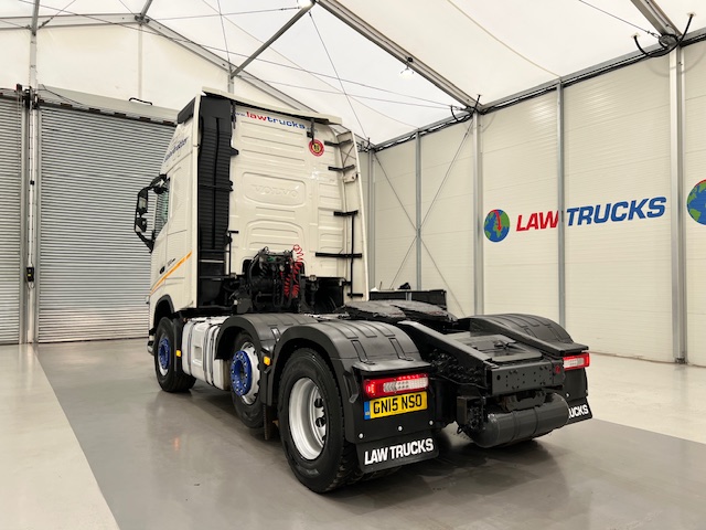 Volvo FH 500 6×2 Midlift Tractor Unit