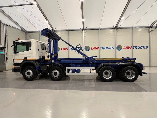 Scania P360 8×4 Day Cab Hookloader Manual