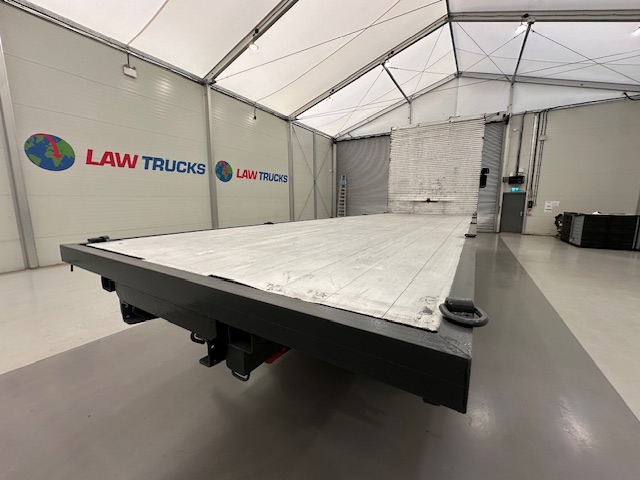 Scania 124 470 6×2 10 Tyre Sleeper Cab Flatbed