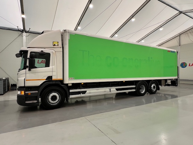 Scania P280 6×2 Rear Lift Day Cab Fridge Box