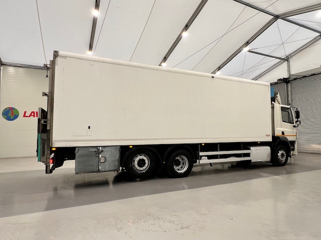 DAF CF 290 6×2 Rear Steer Fridge Box