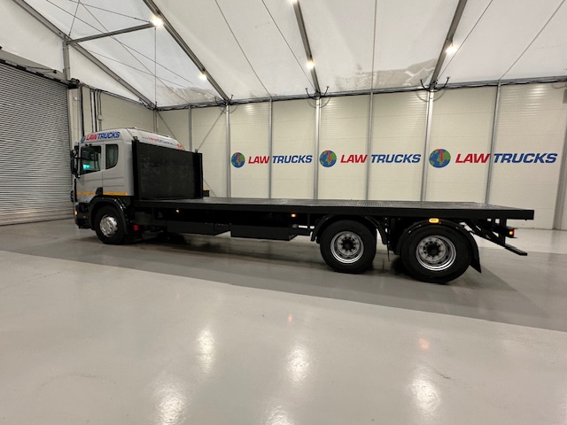 Scania P94 260 10 Tyre Sleeper Cab Flatbed