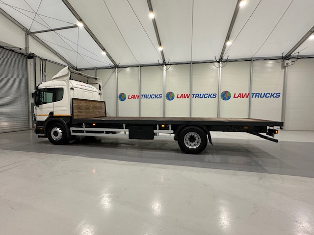 Scania P94 230 4×2 Sleeper Cab Flatbed