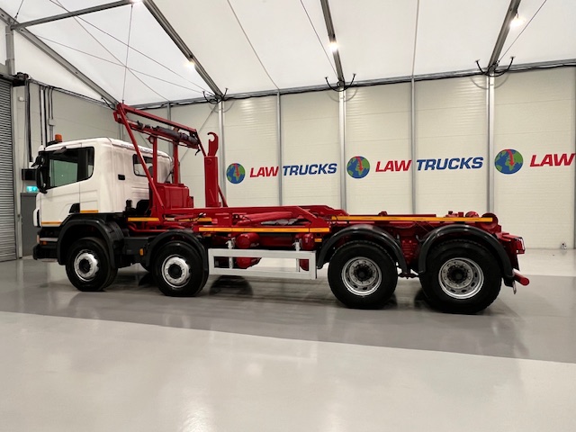 Scania P370 8×4 Rest Cab Hookloader Manual