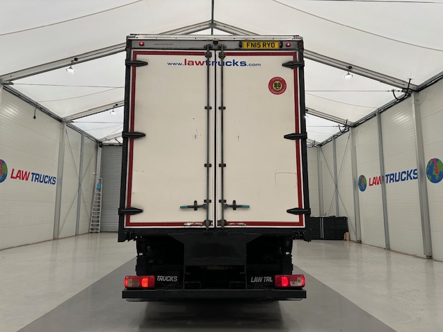 DAF CF 330 6×2 Rear Lift Sleeper Cab Curtainsider