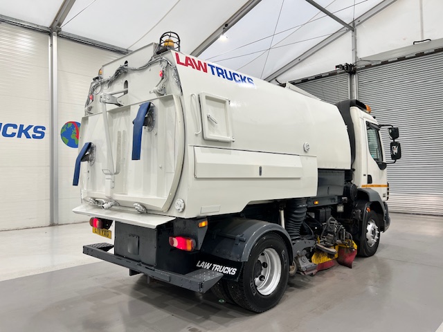 DAF LF55 220 4×2 Day Cab Road Sweeper