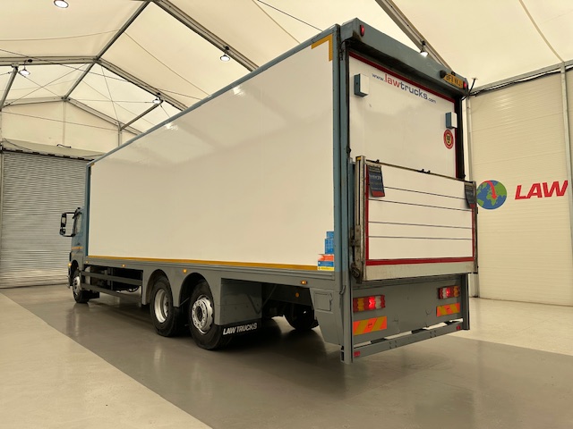 Mercedes Axor 2529 Rear Lift Sleeper Cab Box Van