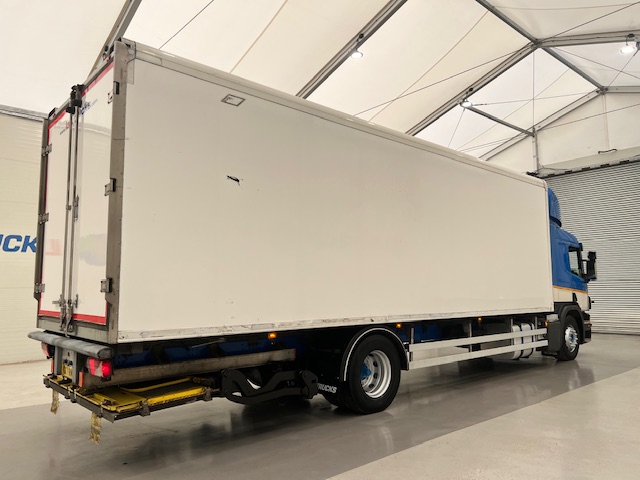 Scania P250 4×2 Sleeper Cab Fridge Box