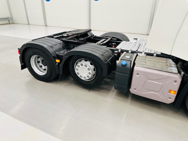 Renault T460 6×2 Midlift Tractor Unit