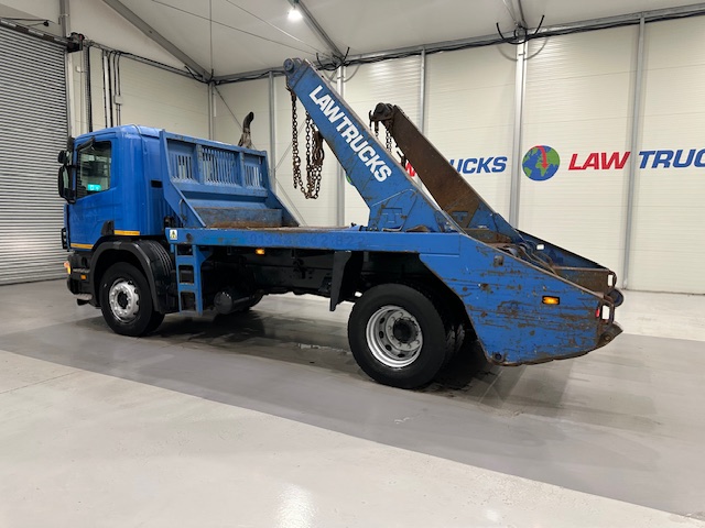 Scania P94 230 4×2 Day Cab Skip Loader