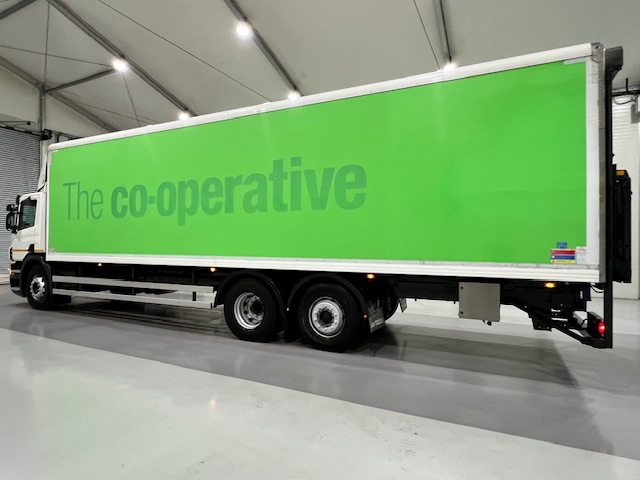 Scania P280 6×2 Rear Lift Day Cab Fridge Box Manual
