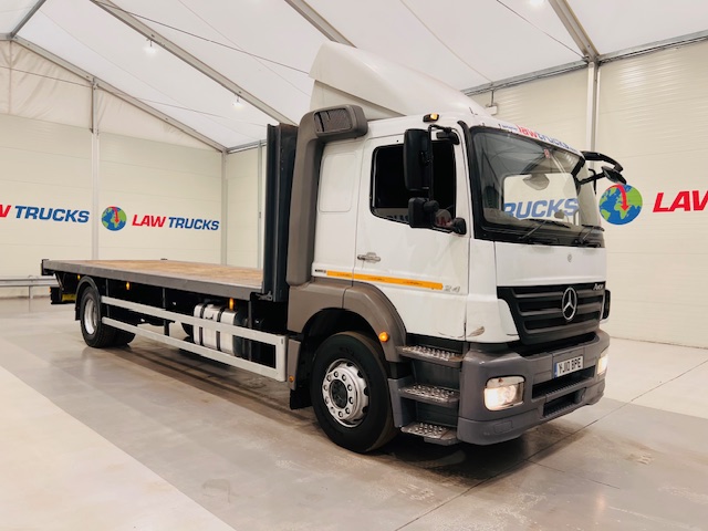 Mercedes Axor 1824 Sleeper Cab Flatbed
