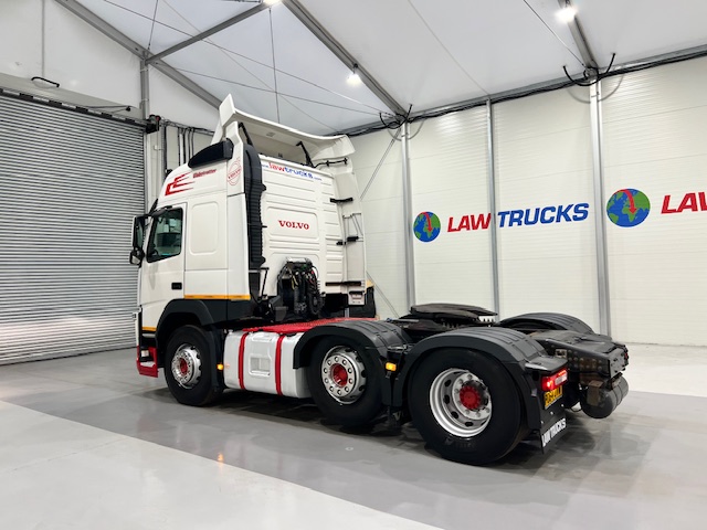 Volvo FM 450 6×2 Midlift Tractor Unit