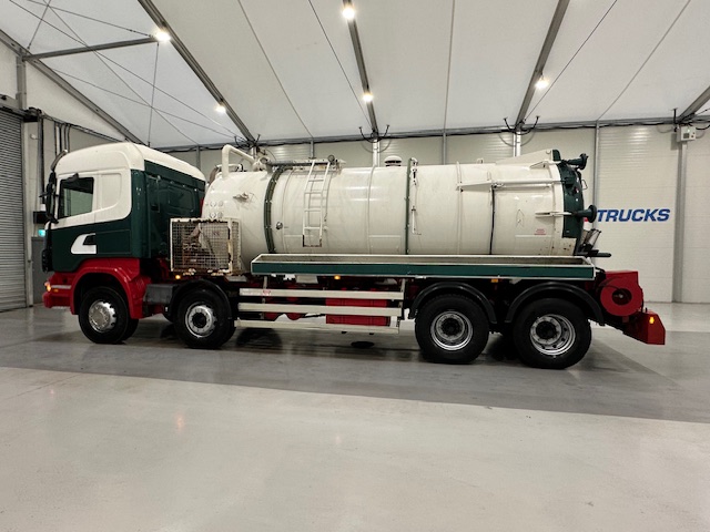 Scania R420 8×4 Highline Vacuum Tanker