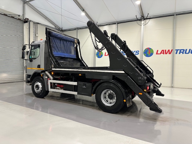 DAF LF 220 Day Cab Skip Loader