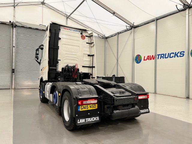 Volvo FH 500 6×2 Midlift Tractor Unit