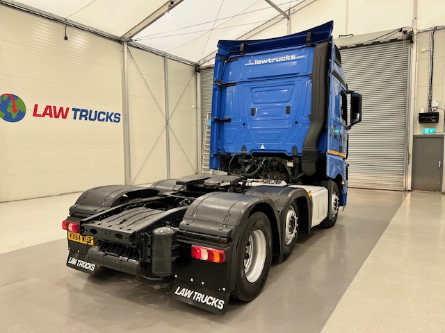 Mercedes Actros 2545 6×2 Midlift Tractor Unit