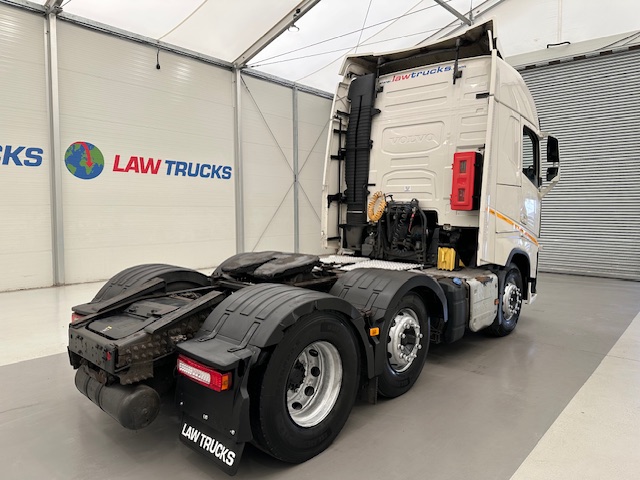 Volvo FH 460 6×2 Midlift Tractor Unit