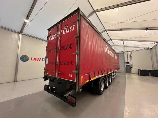 Montracon Tri Axle 4.2m Curtainsider Trailer Moffat Brackets