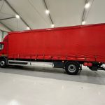 DAF LF 250 Sleeper Cab Curtainsider - thumbnail