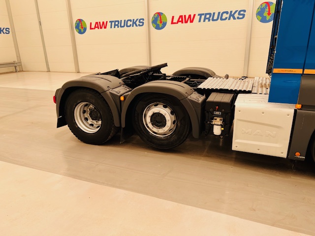 MAN TGX 26.420 6×2 Midlift Tractor Unit