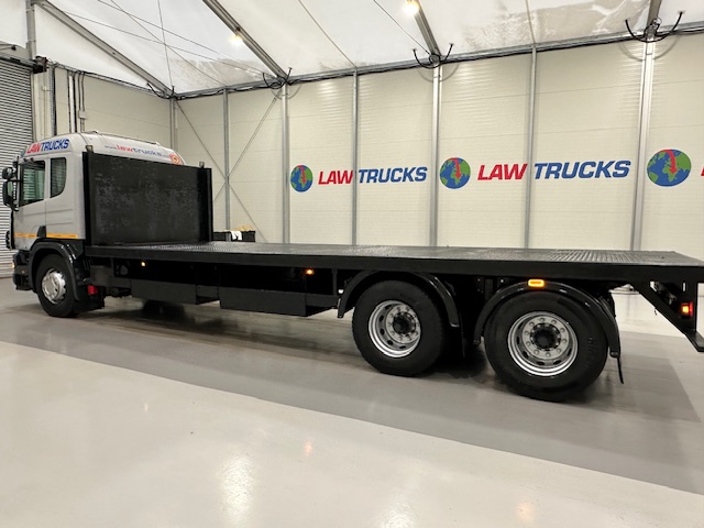 Scania P94 260 10 Tyre Sleeper Cab Flatbed