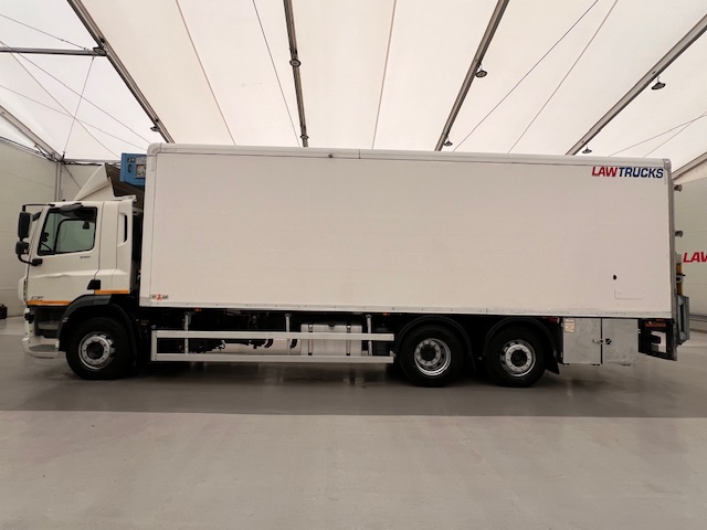 DAF CF 290 6×2 Rear Steer Fridge Box