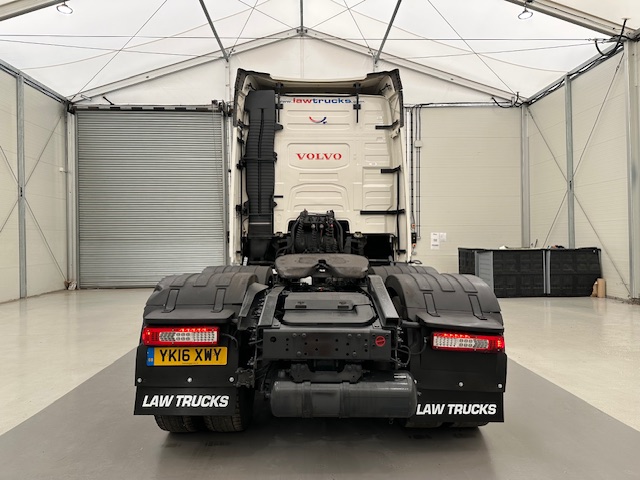 Volvo FH 500 6×2 Midlift Tractor Unit