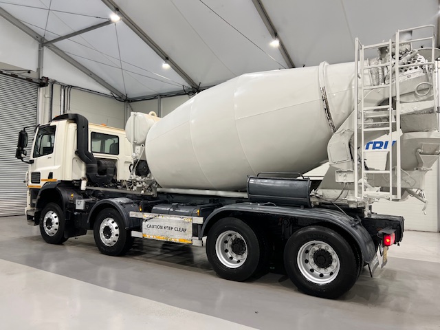 DAF CF 370 8×4 Rest Cab Concrete Mixer