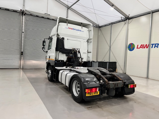 DAF CF 400 4×2 Sleeper Cab Tractor Unit