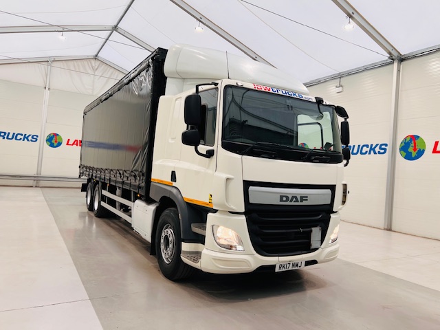 DAF CF 330 6×2 Rear Lift Sleeper Cab Curtainsider