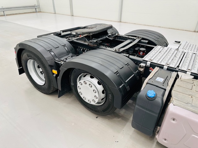 Renault T460 6×2 Midlift Tractor Unit