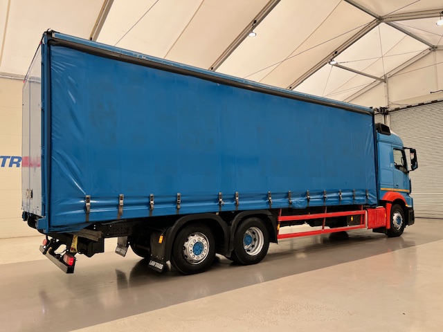 Mercedes Actros 2530 Rear Lift Sleeper Cab Curtainsider