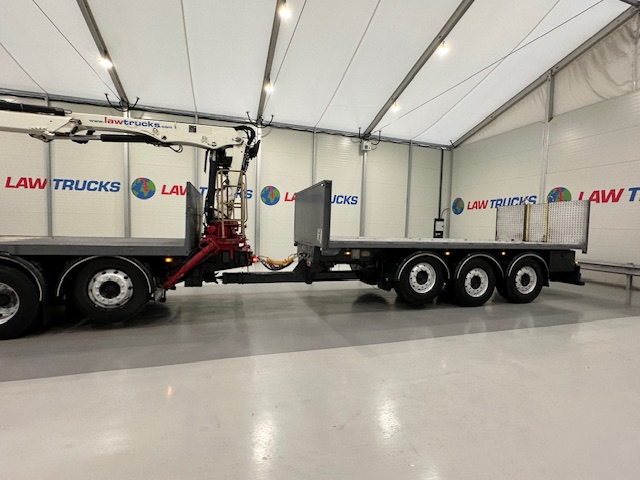 Volvo FH 440 6×2 Rear Lift Brick Grab Drawbar