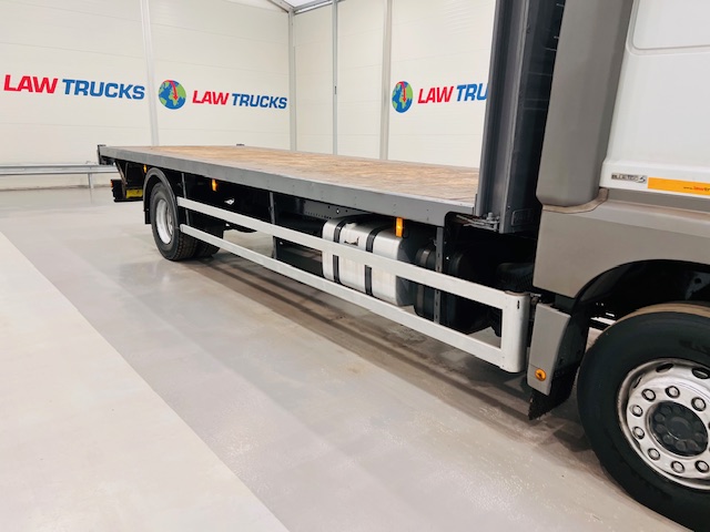 Mercedes Axor 1824 Sleeper Cab Flatbed