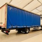 Mercedes Actros 1830 Sleeper Cab Curtainsider - thumbnail