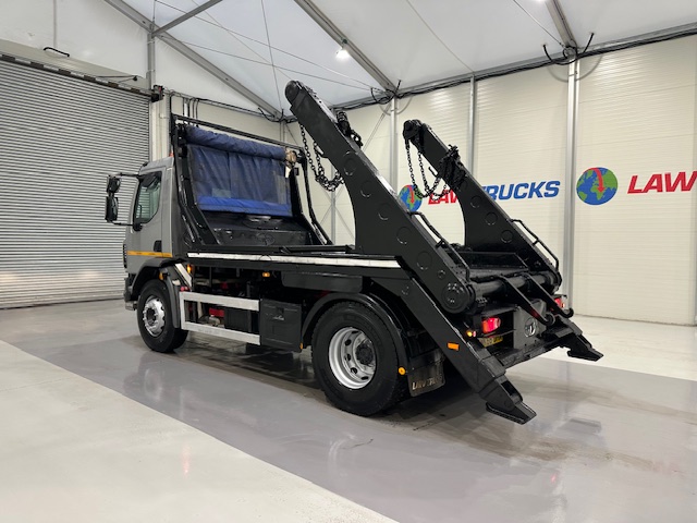 DAF LF 220 Day Cab Skip Loader
