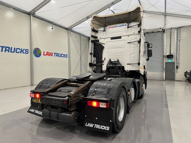 Renault T460 6×2 Midlift Tractor Unit