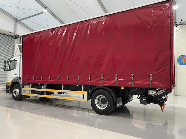 Mercedes Axor 1824 Day Cab Curtainsider